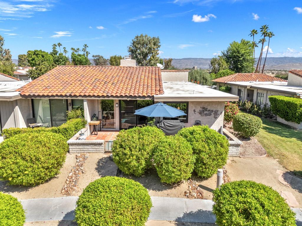 Sunrise Racquet Club - Residential