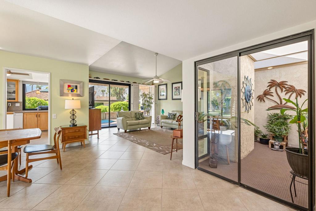 Sunrise Racquet Club - Residential