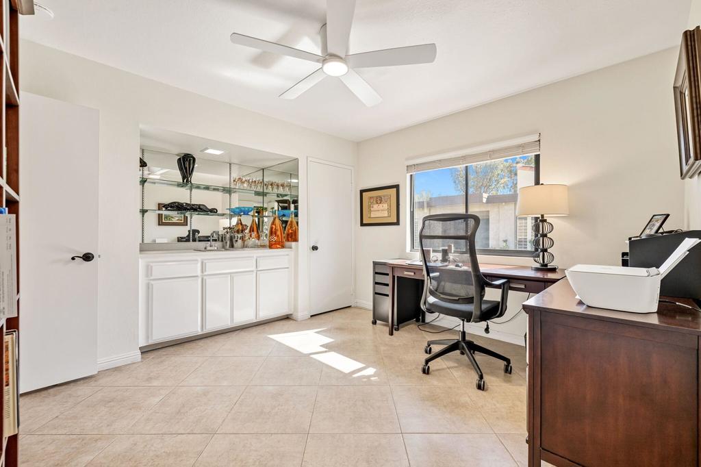Sunrise Racquet Club - Residential