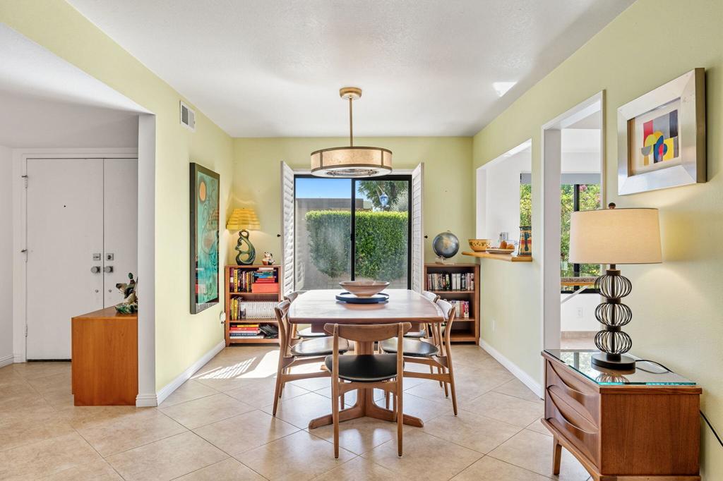Sunrise Racquet Club - Residential