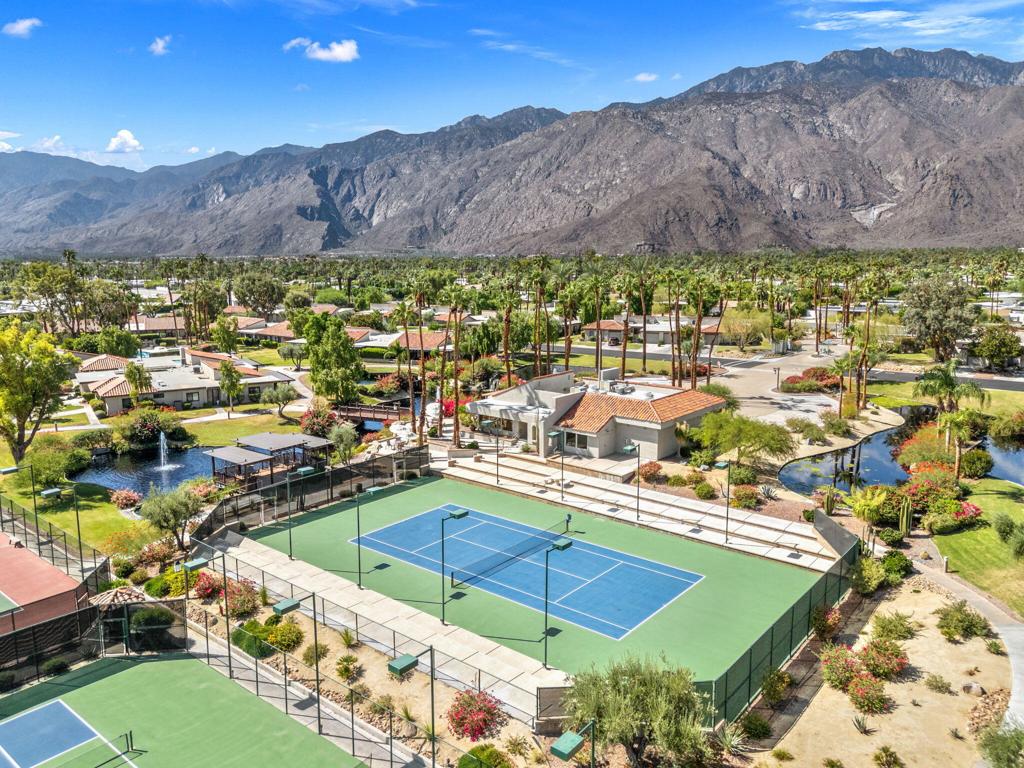 Sunrise Racquet Club - Residential