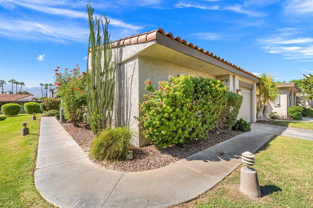 Sunrise Racquet Club - Residential