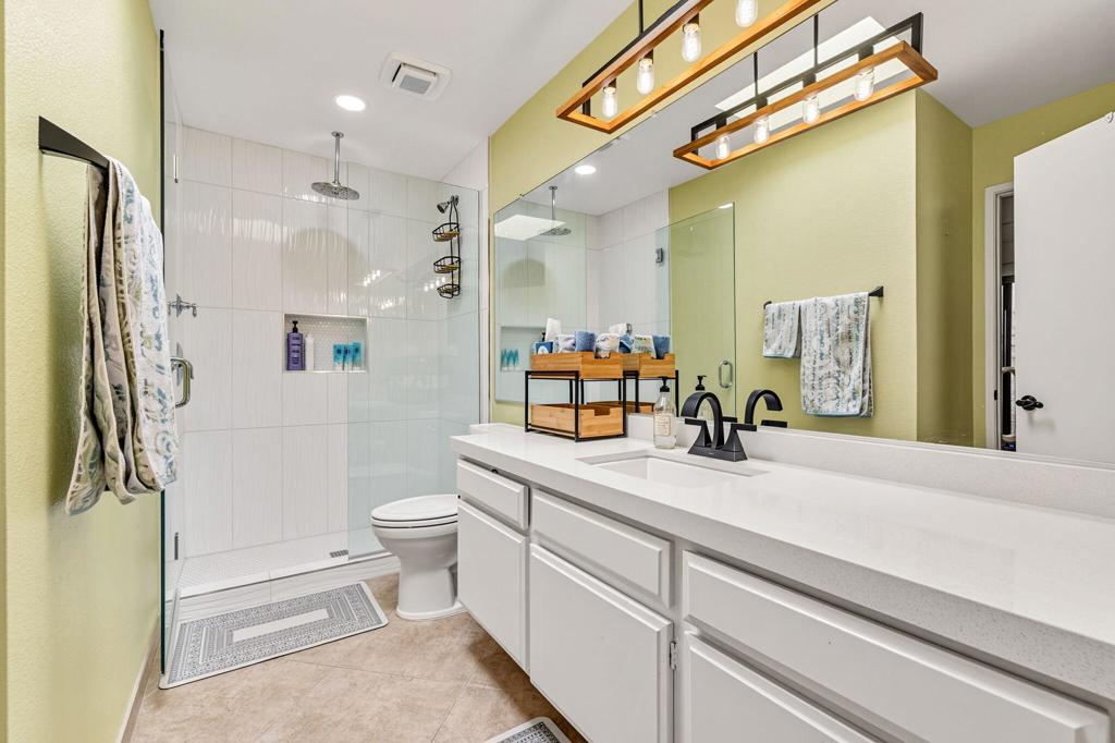 Sunrise Racquet Club - Residential