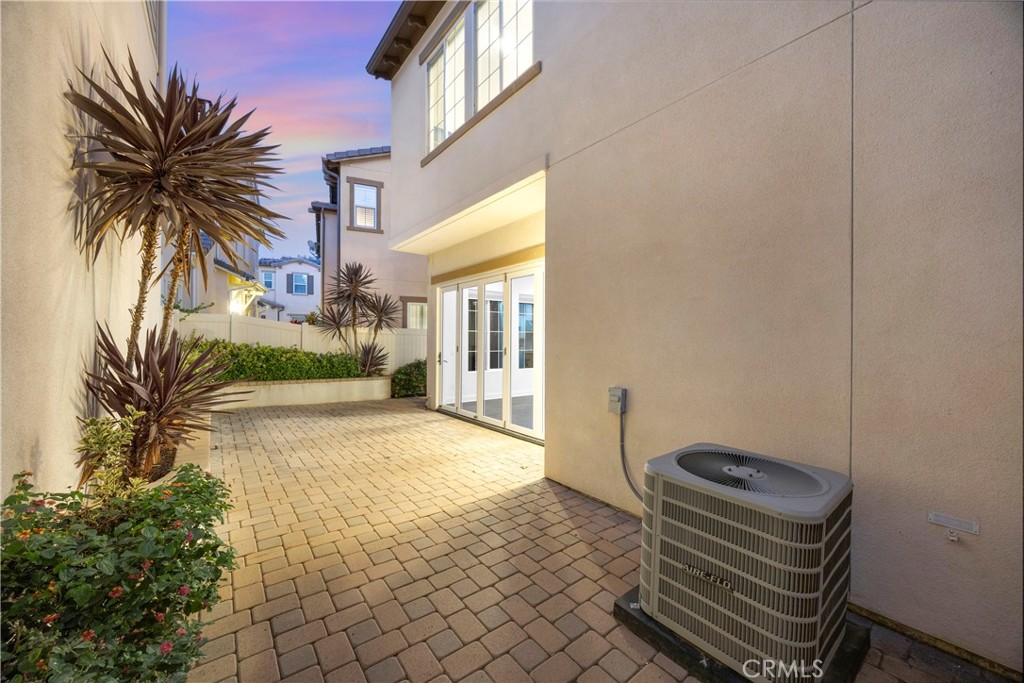 SEACOUNTRY-SENDERO (SENSC) - Residential