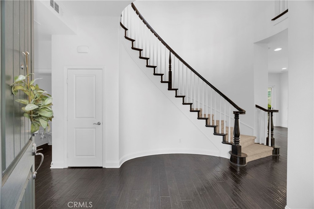 SEACOUNTRY-SENDERO (SENSC) - Residential