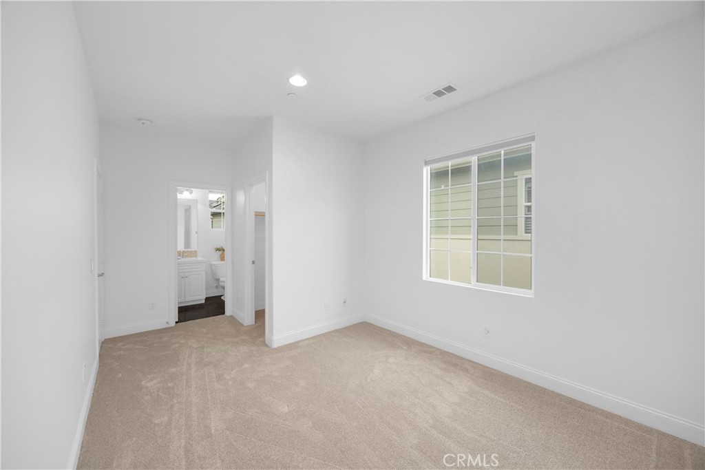 SEACOUNTRY-SENDERO (SENSC) - Residential