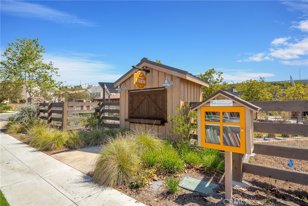 SEACOUNTRY-SENDERO (SENSC) - Residential