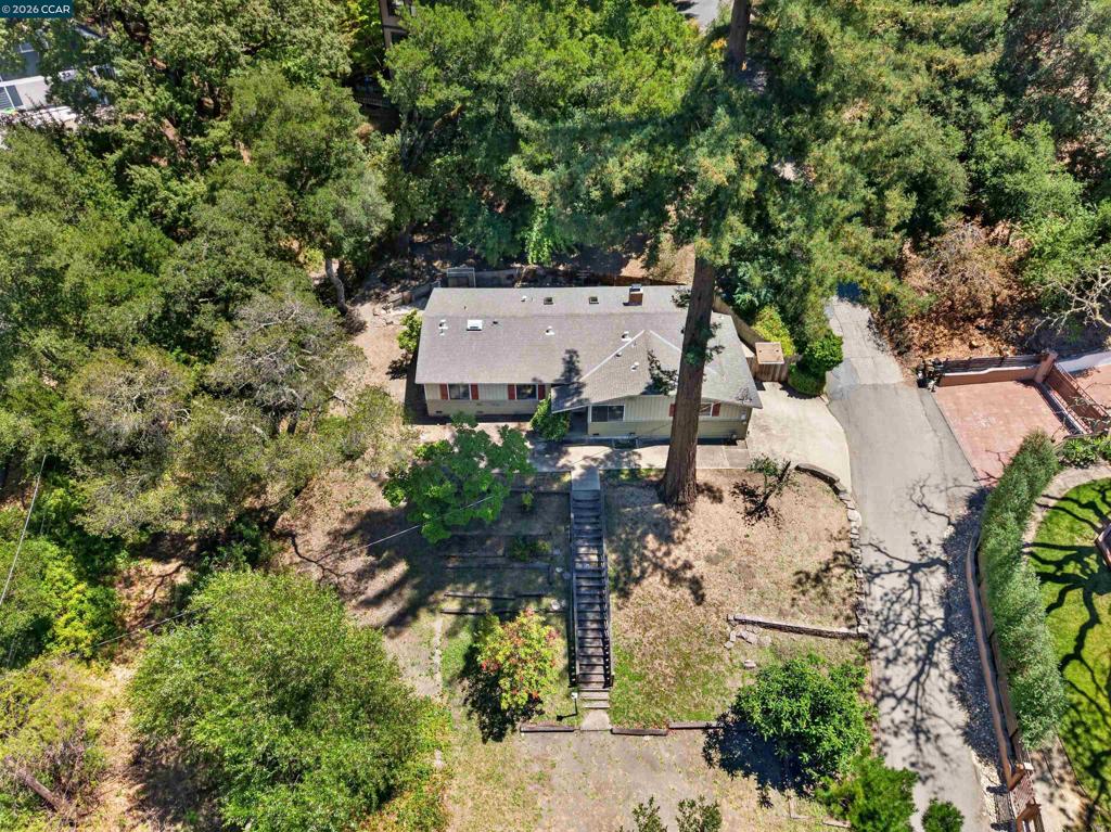 3 Shadow Creek Ln LN, Orinda CA 94563