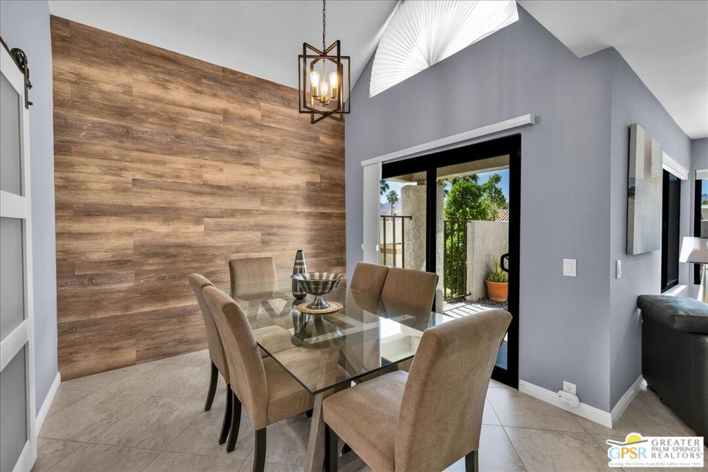 230 Canyon Circle