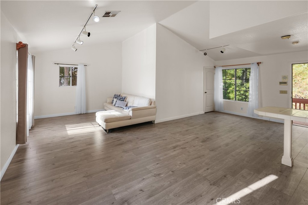 Sterling Ridge (STRG) - Residential