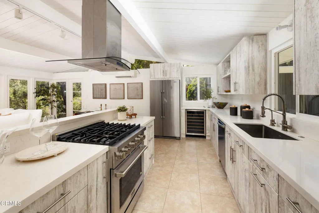 Montecito, California 93108, United States, 3 Bedrooms Bedrooms, ,1 BathroomBathrooms,Residential,Active,157101