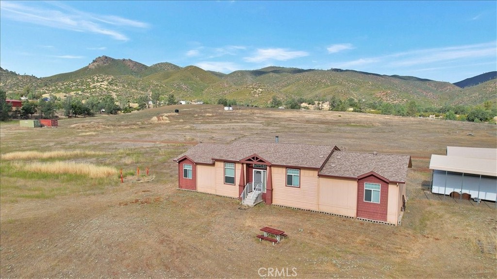 2420 Lakeview Loop