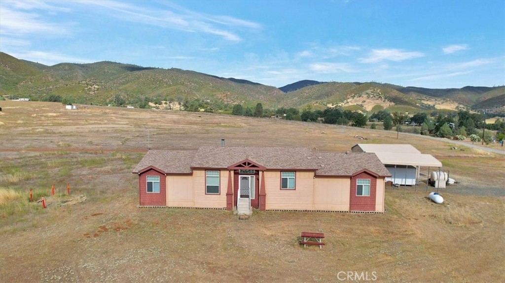 2420 Lakeview Loop