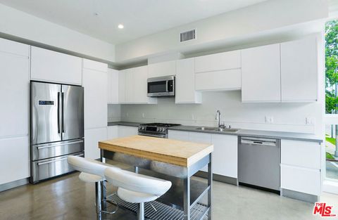 Tiny photo for 2496 S CENTINELA Avenue #1, Los Angeles, CA 90064 (MLS # 26652967)