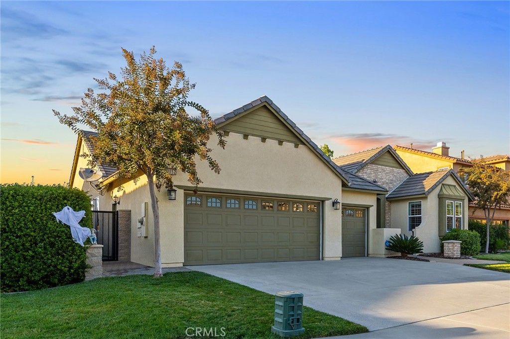 Photo of 32852 Shephard Court, Winchester, CA 92596 (MLS # SW25246481)