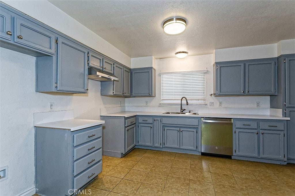 16188 Live Oak