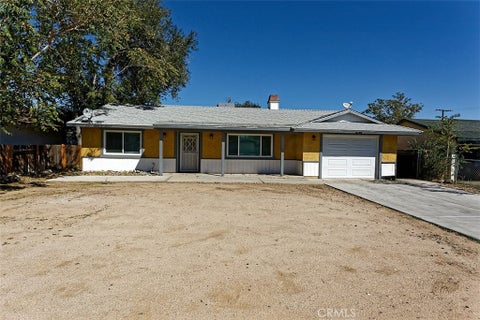 Photo of 16188 Live Oak ST, Hesperia, CA 92345 (MLS # HD26214717)
