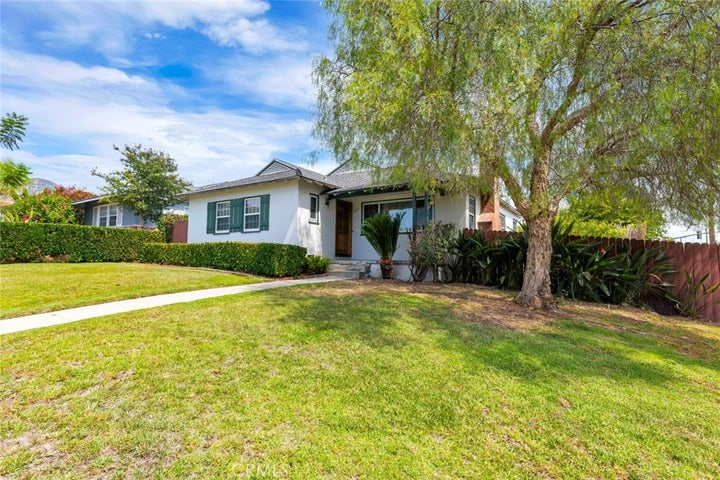 Photo 1 of 52 — 400 University Avenue, Burbank, CA 91504