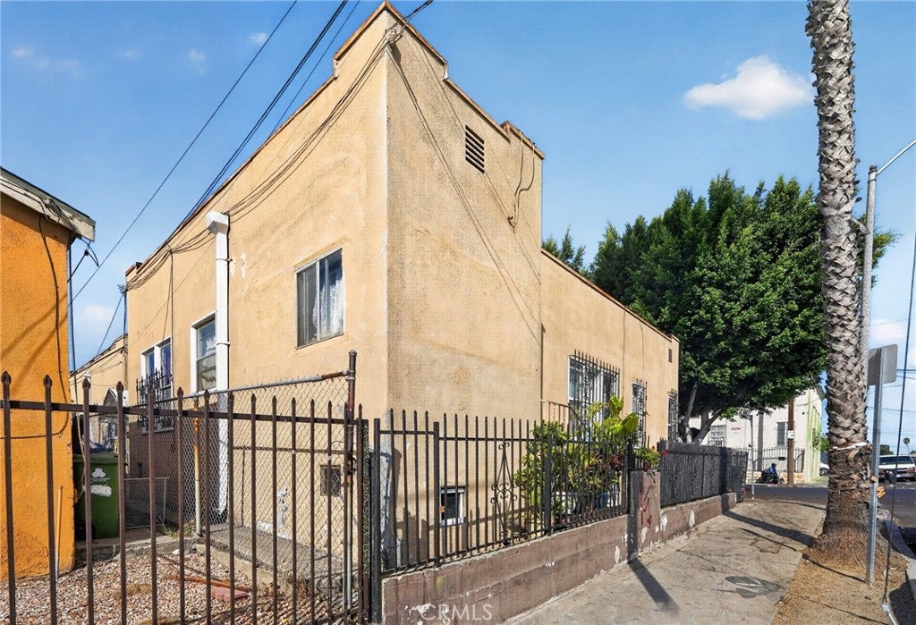 620 N Fickett
