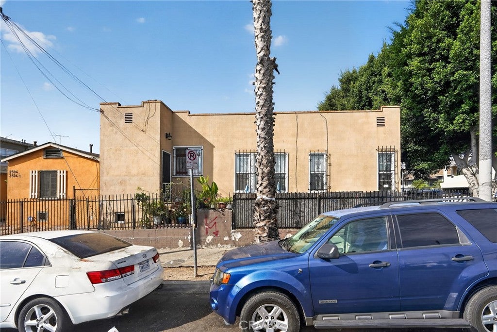 620 N Fickett