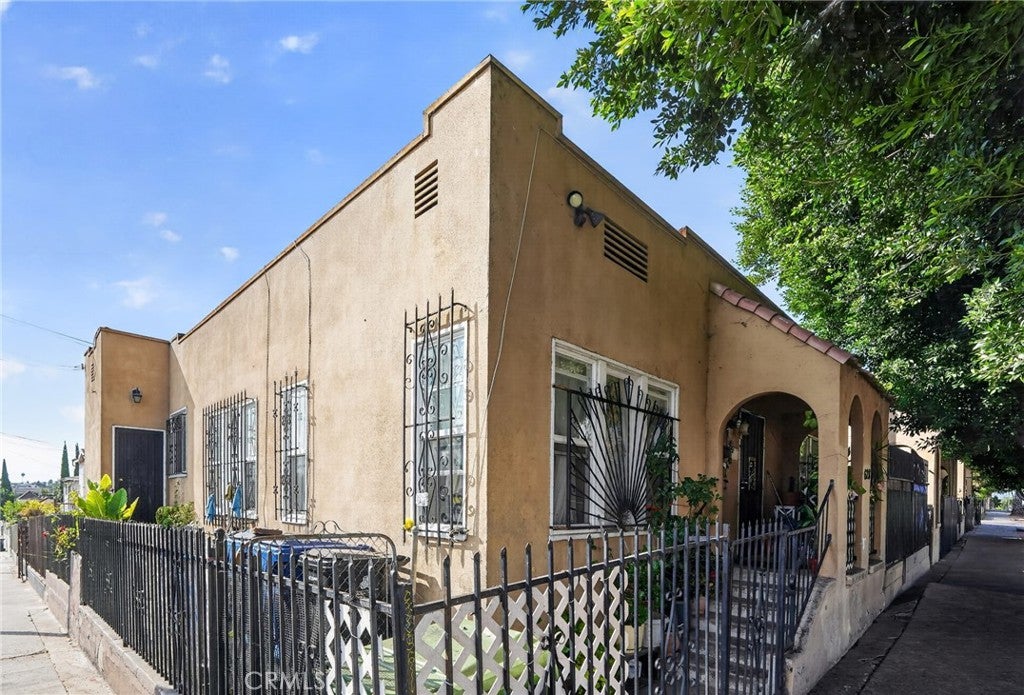 620 N Fickett