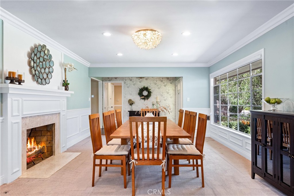 2618 N Louise Street