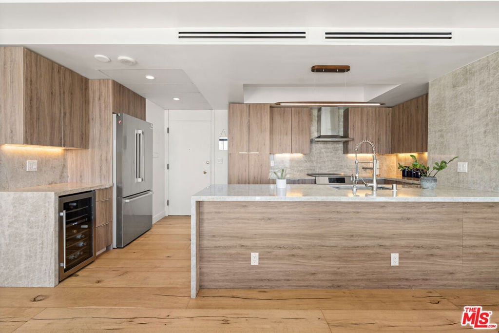 Photo of 2170 Century Parkway #2107, Los Angeles, CA 90067 (MLS # 26868505)