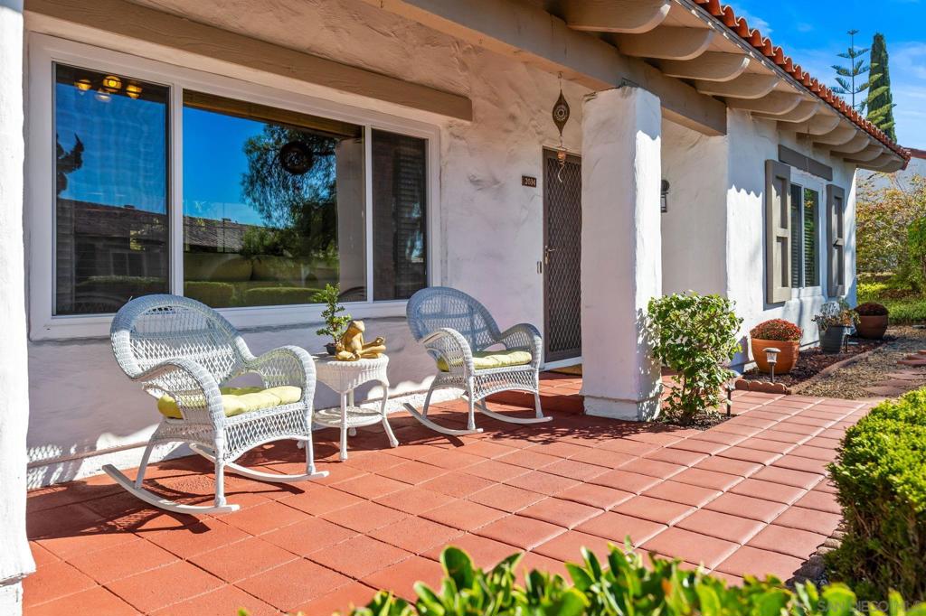 2034 Bolsa Chica Glen