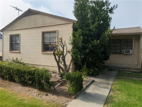 Photo of 13201 Glasgow Pl, Hawthorne, CA 90250 (MLS # OC26072516)