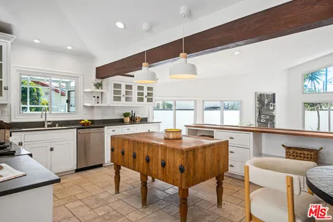 7145 Trask Avenue, Playa Del Rey, CA 90293 - MLS#: 25553001