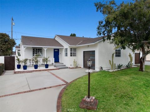Photo of 1103 Eriel Avenue, Torrance, CA 90503 (MLS # SB25106562)