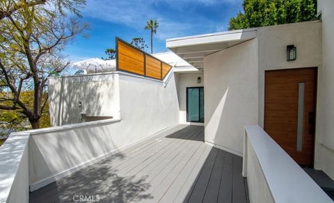 Photo of 1426 Elevado, Los Angeles, CA 90026 (MLS # SR25267374)