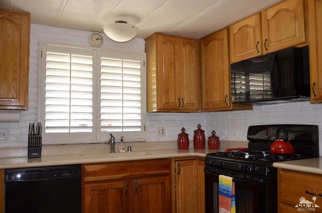 Portola Country Club - Manufactured In Park