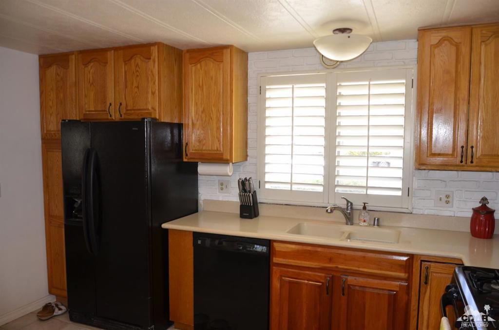 Portola Country Club - Manufactured In Park