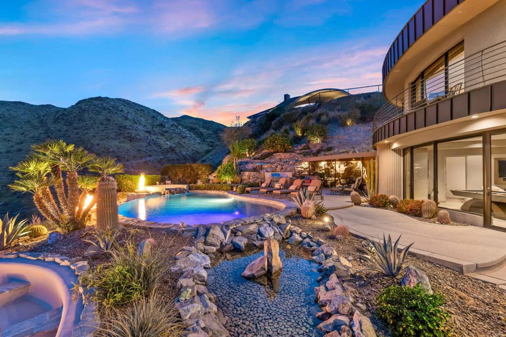 2400 Southridge Drive