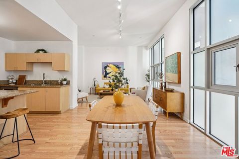 Photo of 630 W 6th Street #505, Los Angeles, CA 90017 (MLS # 26639861)