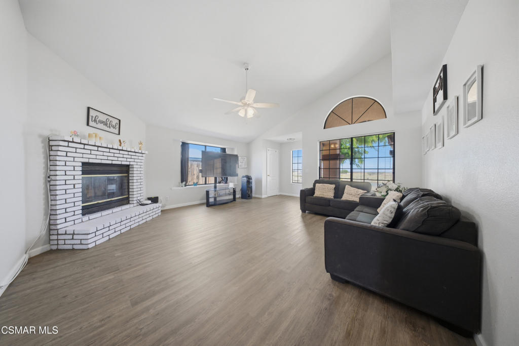 Properties 9816 Rea Avenue