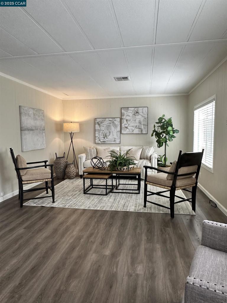 Properties 4 134 Banyon Drive