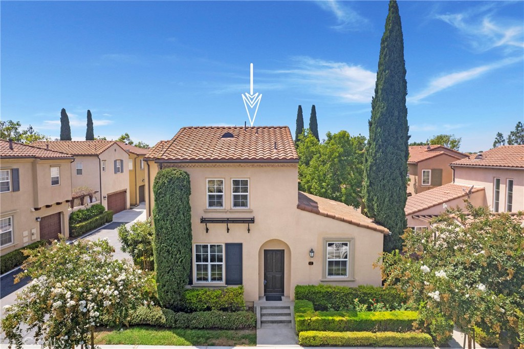 62 Chantilly – The Perfect Feng Shui Home in the Heart of Irvine! Welcome to 62 Chantilly, a home with what many consider the best Feng Shui number in the universe! Ideally located just 150 yards from Irvine’s newest and most prestigious schools, including: Portola High School, Jeffrey Trail Middle School, Woodbury Elementary School. This beautifully maintained residence features 3 bedrooms and 3 full bathrooms — or use it as 2 bedrooms plus a home office, with the third bedroom conveniently located downstairs. With nearly 1,155 square feet of thoughtfully designed living space, this home offers both comfort and flexibility. Key Features: Bright and open layout, Full bathroom on each level, Downstairs bedroom perfect for guests, in-laws, or a home office, Meticulously maintained interiors. Just steps away from the world-famous Woodbury Resort amenities, which include: A serene lagoon, Two sparkling pools, Luxurious spa, Elegant clubhouse with banquet facilities. You're also a short walk to the Woodbury Town Center, offering easy access to: Restaurants & cafes, Trader Joe’s, Home Depot, LA Fitness And so much more! Don’t miss the chance to own a home that perfectly blends location, lifestyle, and energy.