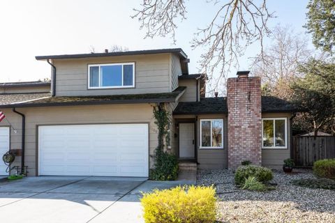 Photo of 1109 Wright Avenue, Mountain View, CA 94043 (MLS # ML82035143)