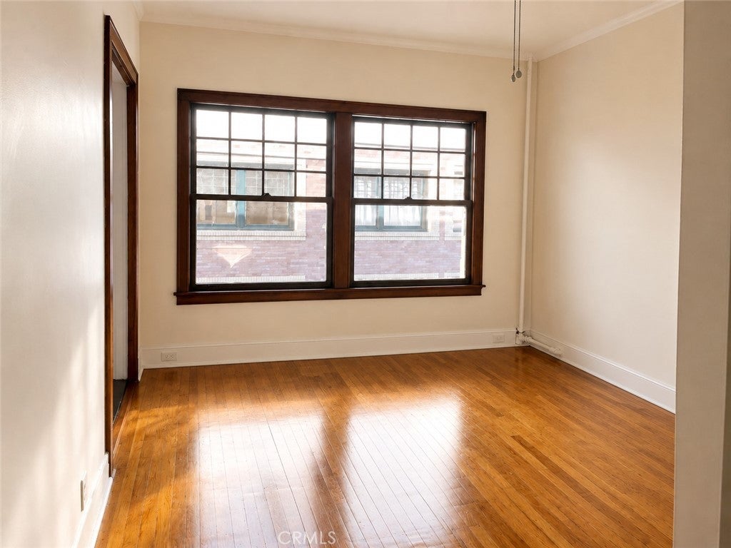 2121 James M Wood Boulevard W 316, Los Angeles CA 90006