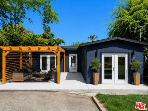 Photo of 885 Montecito Drive, Los Angeles, CA 90031 (MLS # 26898741)