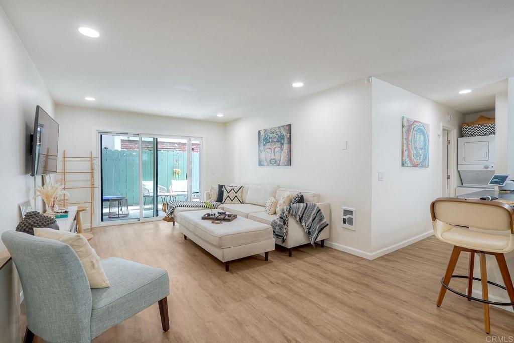 4647 Pico Street 100