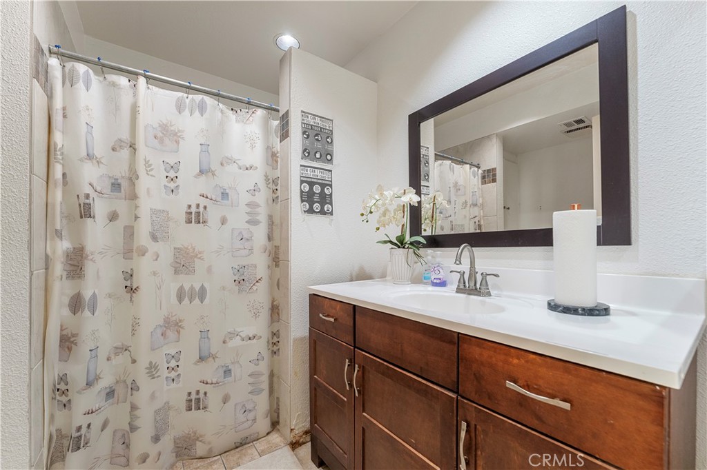 Vista Mirage (32215) - Residential Lease