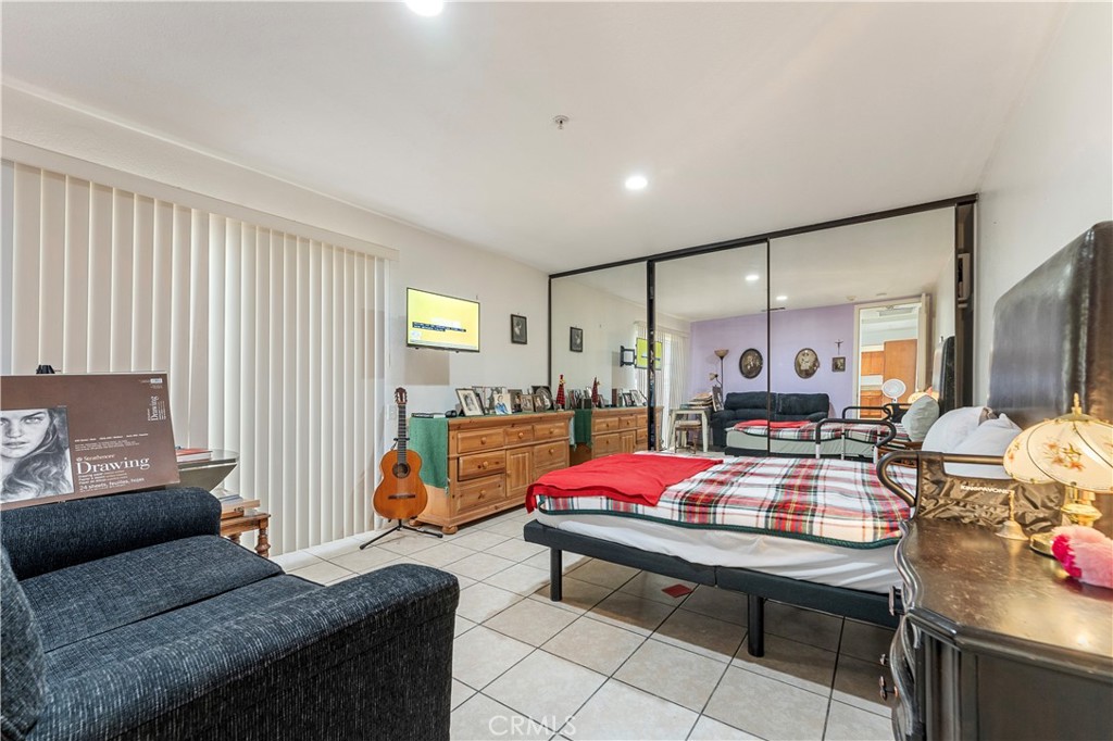 Vista Mirage (32215) - Residential Lease