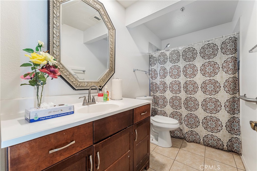 Vista Mirage (32215) - Residential Lease