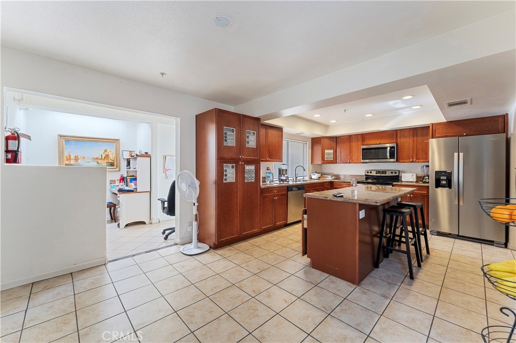 Vista Mirage (32215) - Residential Lease
