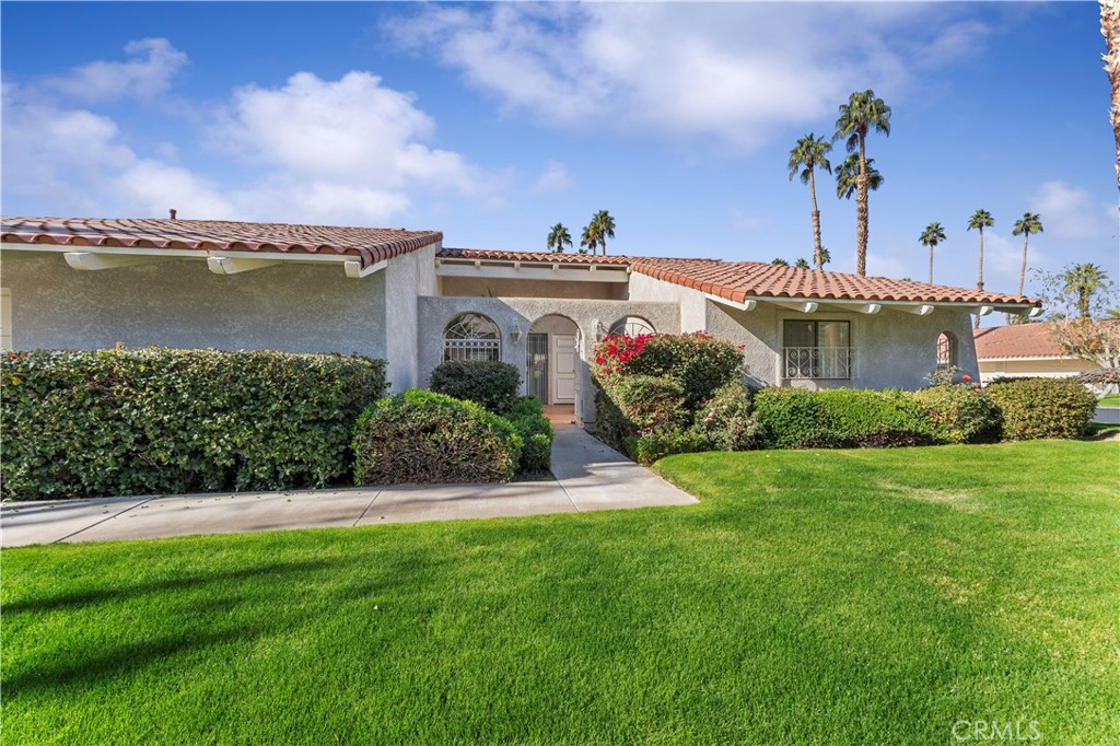 Vista Mirage (32215) - Residential Lease