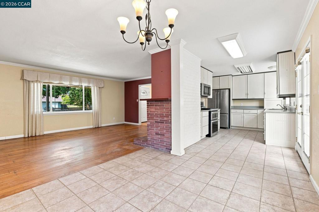 133 Kingsdale Dr