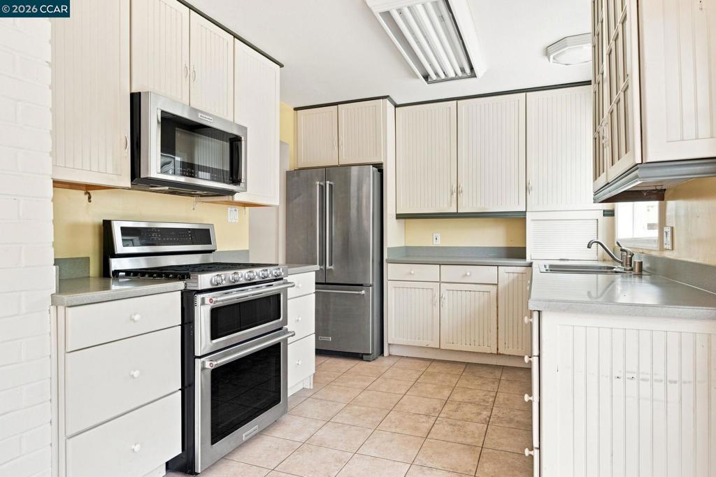 133 Kingsdale Dr
